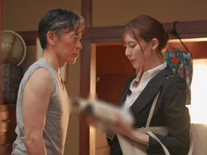 Rủ bạn trai lên live sex vừa địt nhau vừa kiếm tiền