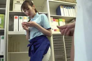ông xã say xỉn, bà xã bị cả công ty của gã chồng xxx trong chuyến đi chơi nghỉ dưỡng