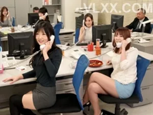 Cô gái trẻ không có mã hóa, không có mã hóa trong một thời gian dài, video cửa hàng một khu vực hai khu vực ba khu vực trực tuyến...